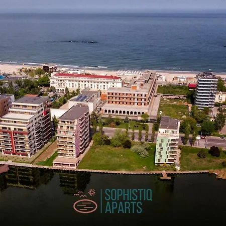 Sophistiq Mamaia